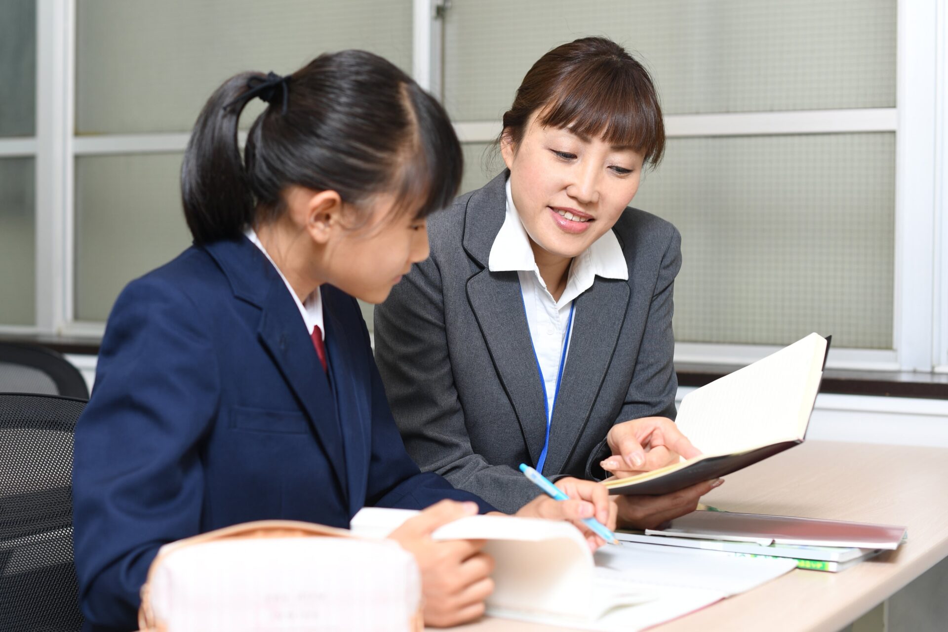 プロ講師・大学生アルバイト講師